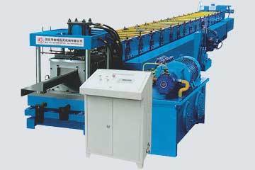 自動Z型鋼設備首選泊頭壓瓦機廠家 智能制造與軟件開發的融合之道